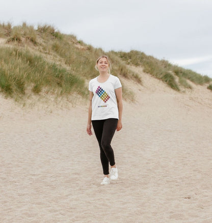 Aligned - Women's Scoop Neck T-shirt